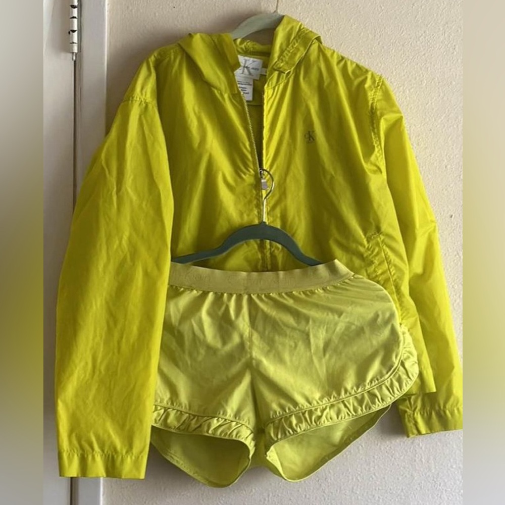 Y2K Calvin Klein neon joggin windbreaker shorts jacket outfit set